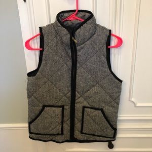 Houndstooth zip up vest